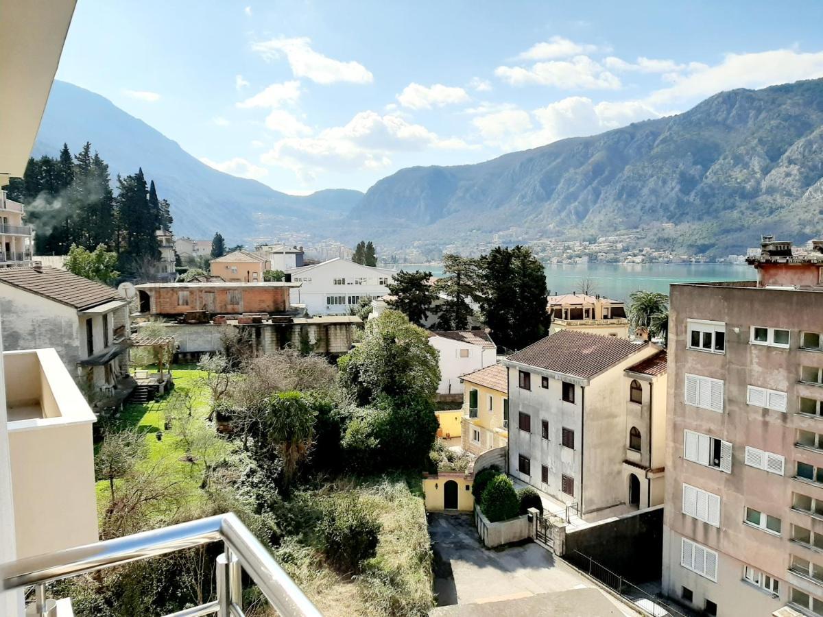 Maritimo Di Cattaro****Lux Apartment With Garage 외부 사진